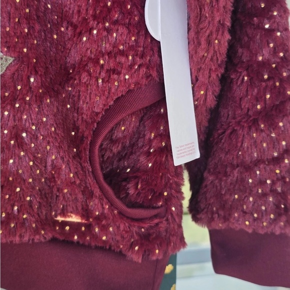 Tahari 2 Piece Set Outfit Sweater & Pants Girls 4T Green Red New - Picture 7 of 14